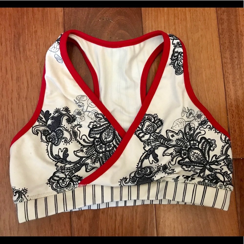 Lululemon white paisley deep V sports bra size 6